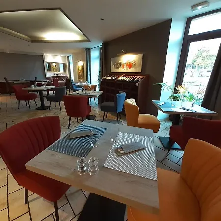 Western Le Pont D'or Figeac