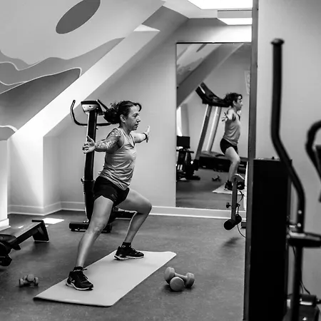 Western Le Pont D'or Отель