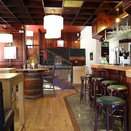 Hotel Western Le Pont D'or 3*