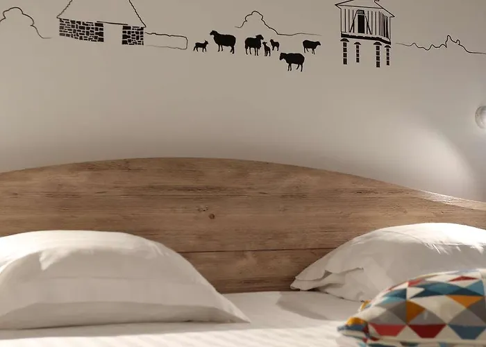 Western Le Pont D'or Отель Фижак