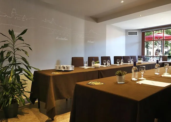 Western Le Pont D'or Отель