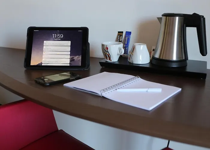 Отель Western Le Pont D'or 3*