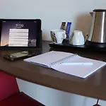 ホテル ベスト ウェスタン ル ポン ドール 3*