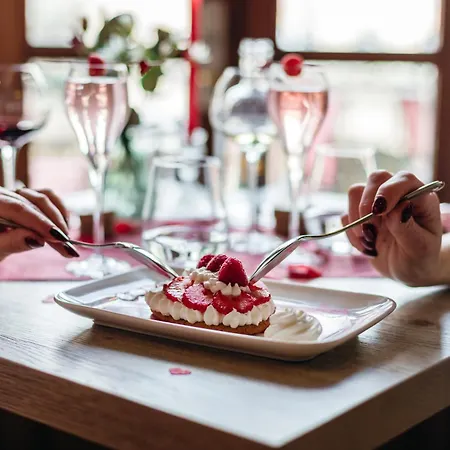 ホテル ベスト ウェスタン ル ポン ドール 3*