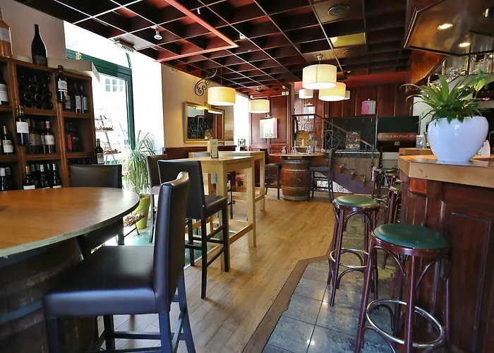 ベスト ウェスタン ル ポン ドール 3*